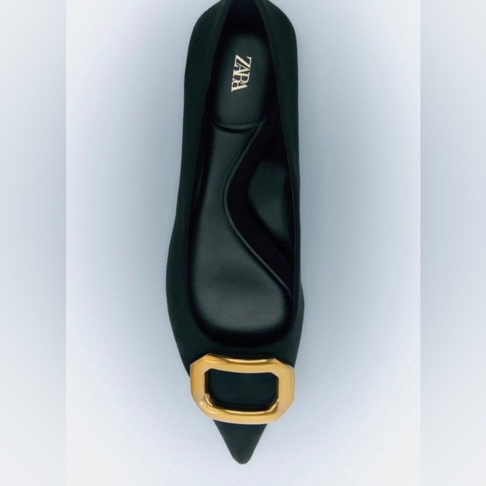 BRAND NEW: ZARA FLATS W GOLD BUCKLE - Size 8 NEVER WORN NO TAGS